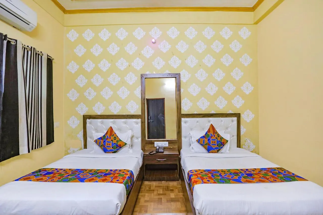 Fabhotel Shivam Palace Varanasi
